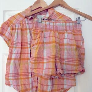 American Eagle matching set, short sleeve shirt and shorts in pinkk/orange